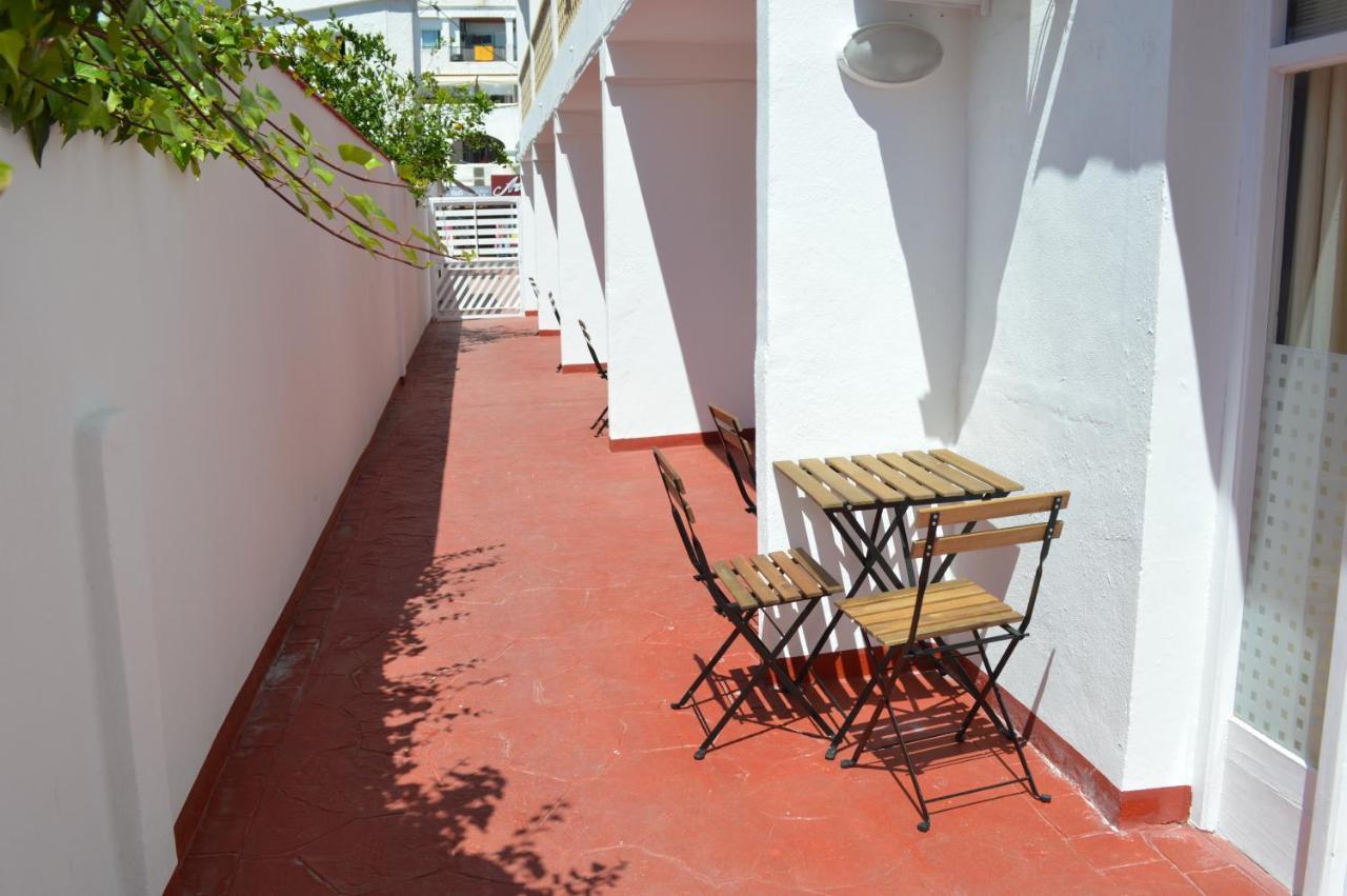 Jacaranda Apartments & Studios Es Cana 外观 照片
