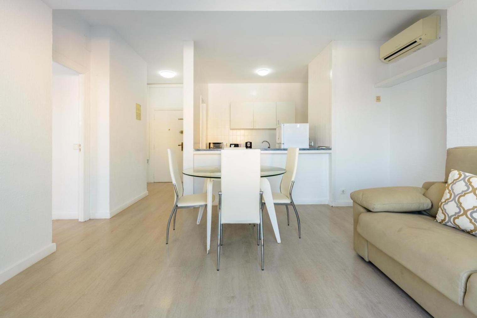 Jacaranda Apartments & Studios Es Cana 客房 照片