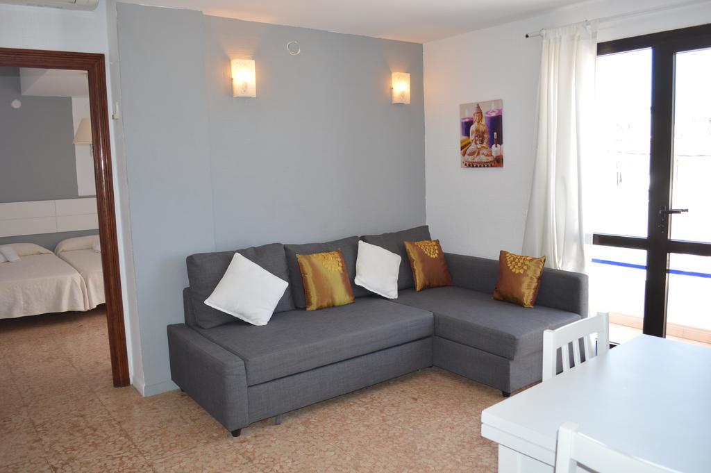 Jacaranda Apartments & Studios Es Cana 外观 照片