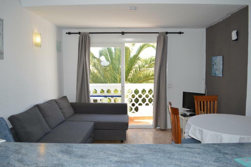 Jacaranda Apartments & Studios Es Cana 外观 照片