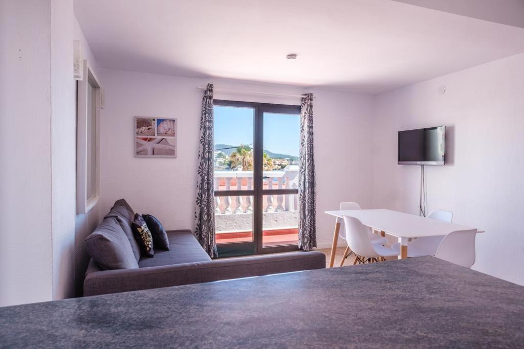 Jacaranda Apartments & Studios Es Cana 外观 照片