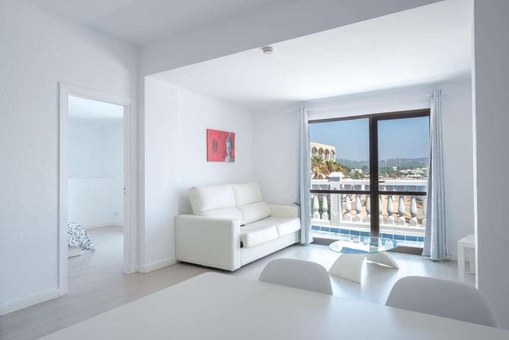 Jacaranda Apartments & Studios Es Cana 外观 照片